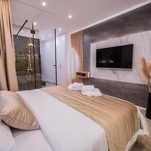 https://emperors-residence-luxury-room.splithotels.org